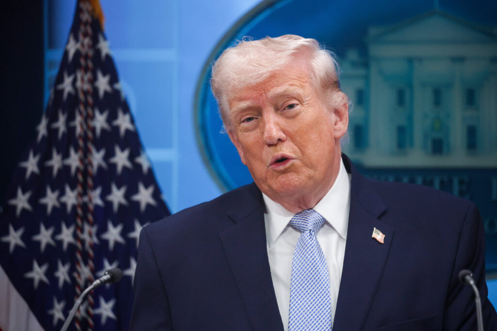 Trump's Oman bomb threat an attempt to get their ‘attention,' says former ambassador