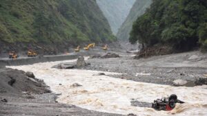 ‘No sign of survivors’ at Chinese border crossing as Nepal flooding death toll passes 600