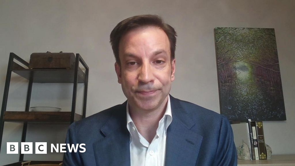US military newspaper editor voices censorship fears after being fired