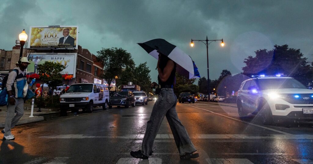 3 dead, more than 1 million without power as severe storms strike Midwest