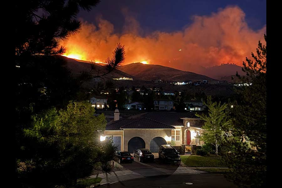 Hawk Fire Forces Nearly 14,000 Reno-Area Homes to Evacuate