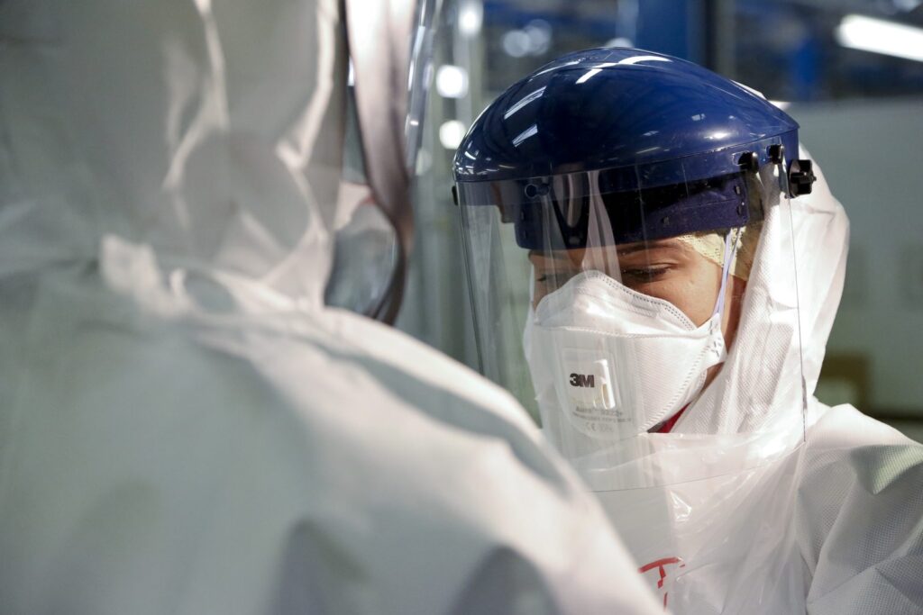 Personal protective equipment used by health workers responding to Ebola outbreaks