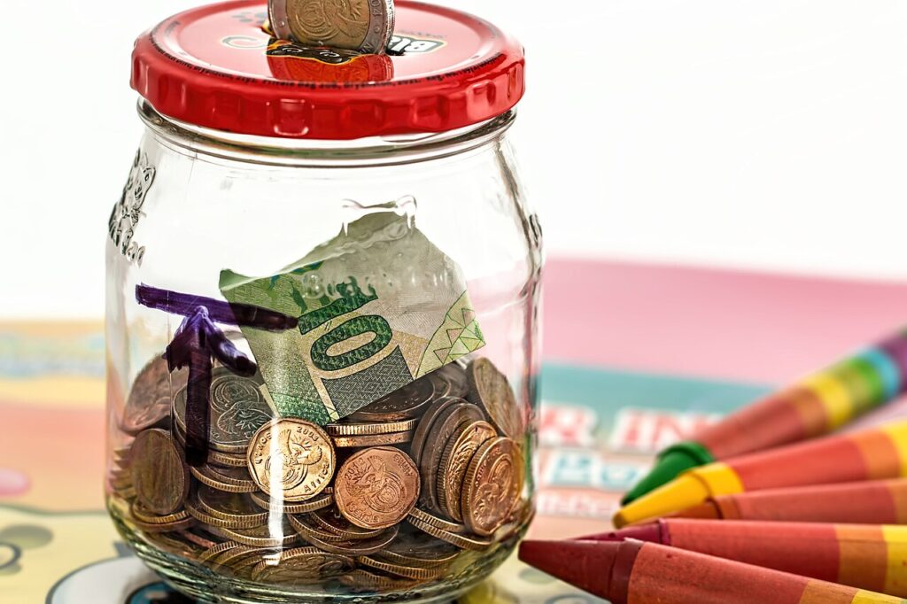 "Moneymaxxing" Is Everywhere Right Now. Is It Actually New, or Just Rebranded Budgeting?