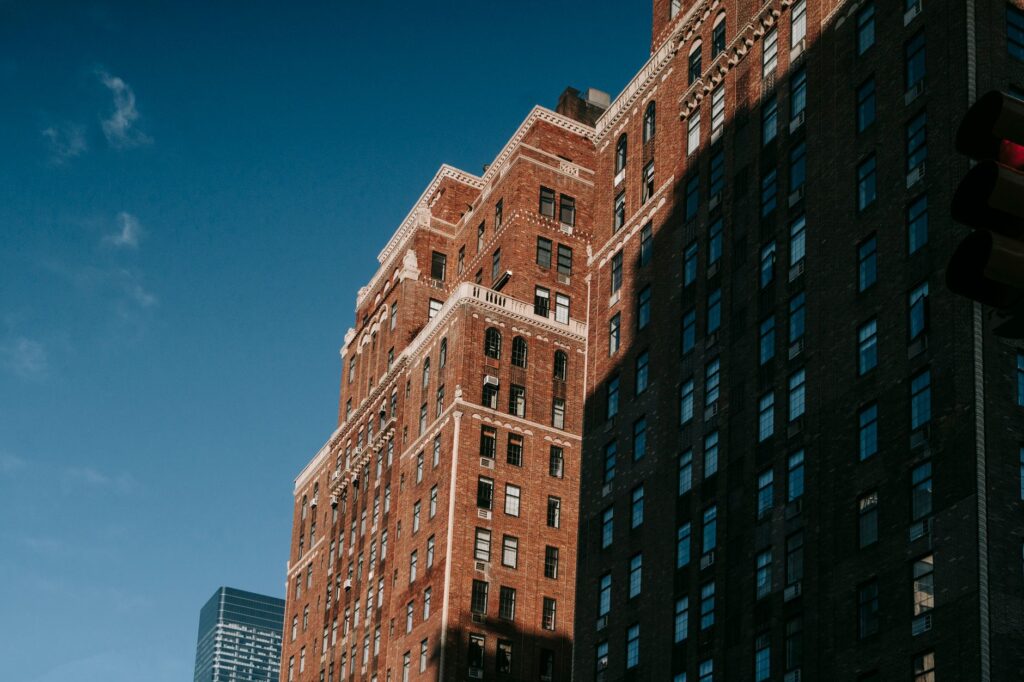 Judge blocks implementation of New York City’s pied