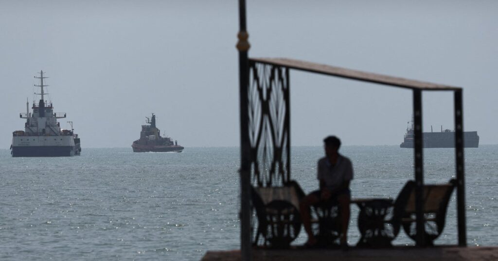 Live Updates: Iran war hits 6
