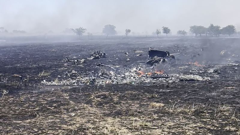 2 dead after military helicopter crashes in central Texas