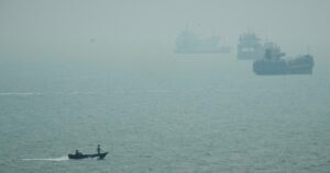 Iran attacks American warships and base after U.S. sinks five Iranian tankers
