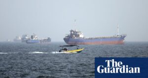 US says Iranian tankers destroyed after missile attacks on American warship