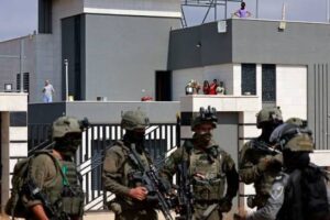 Israeli Man Stabbed at West Bank Outpost, Troops Kill Palestinian Suspect After Manhunt