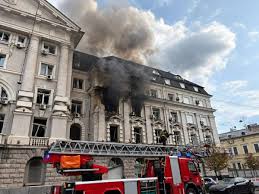 Russian Drone Strikes SBU Headquarters in Kyiv Targeting Security Chief’s Office as Trump Says Putin Won’t Attack NATO