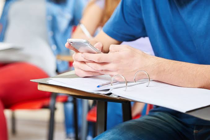 Schools Banned Phones. By May, Student Phone Use in Class Had Gone From 28% to 42%.
