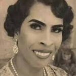 TikTok’s Ancestor Photo Prank Trend Has Parents Falling for AI-Faked Vintage Family Portraits