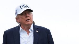Trump Won’t Say If US Struck Iranian Ship, Floats Keeping Iran’s Oil Like Venezuela