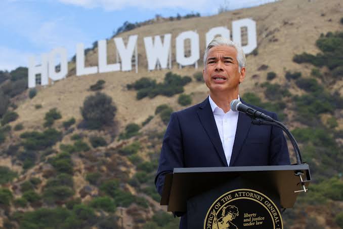 Twelve States and Hollywood Writers Just Stepped Aside. The $81 Billion Paramount-Warner Merger Is Nearly Done.