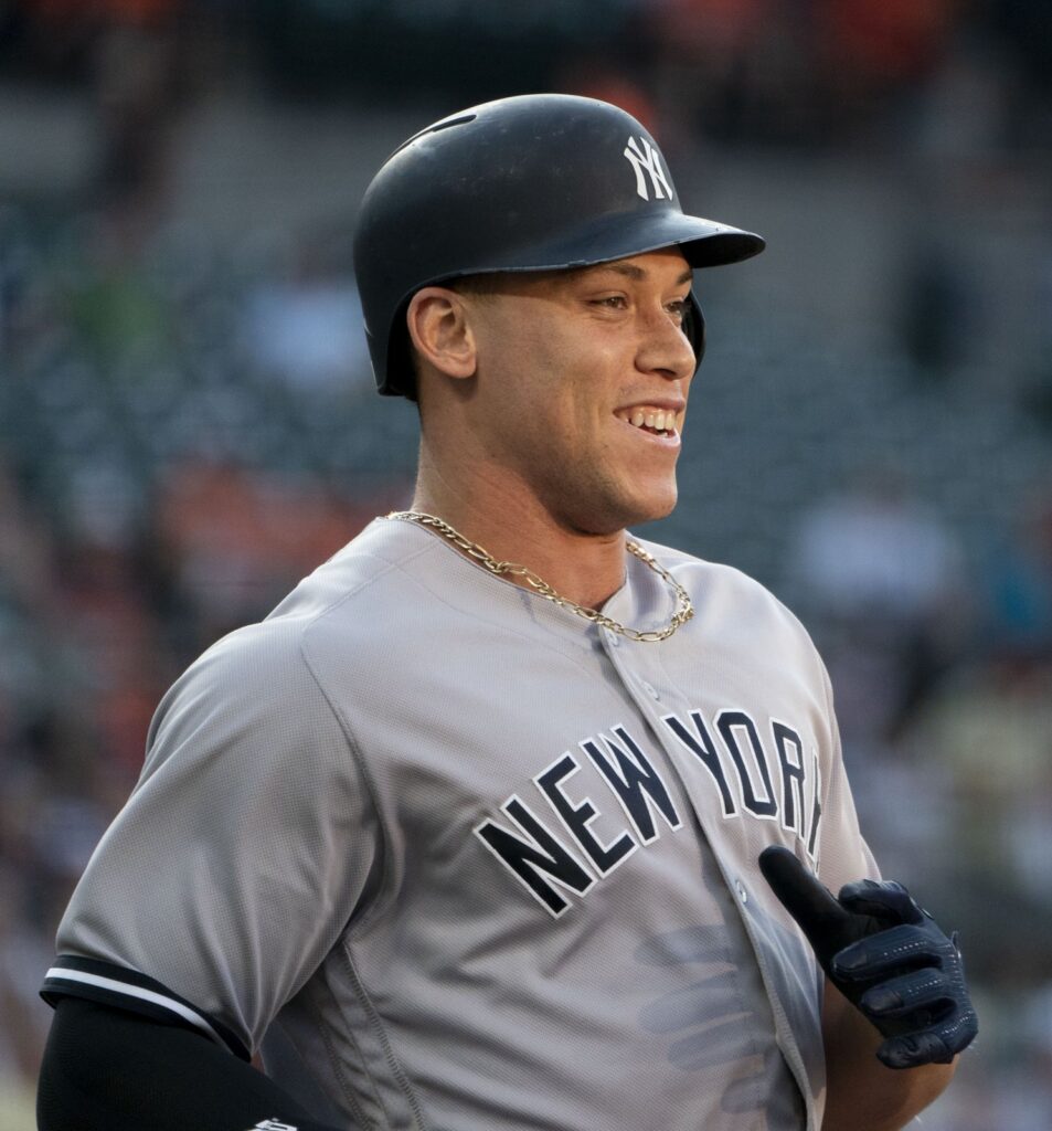 Aaron Judge playing right field for the New York Yankees