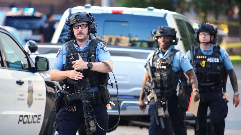 2 dead and multiple people injured — including police officers — in mass shooting at downtown Minneapolis apartment building