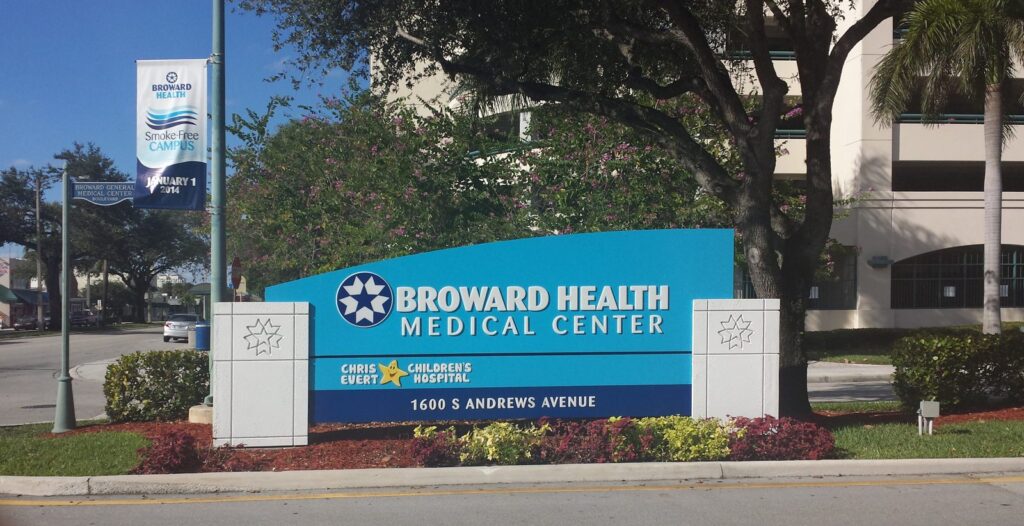 Exterior of Broward Health Medical Center in Fort Lauderdale, where the confrontation took place