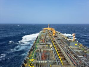 Iran and US hit tankers in biggest wave of attacks on shipping since war began