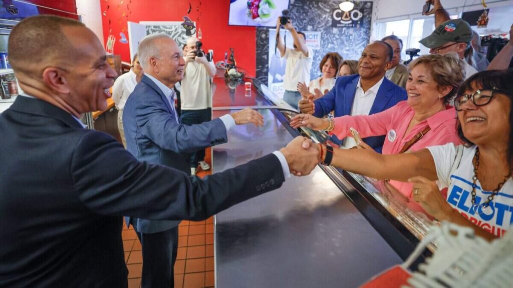 A Miami Cuban Bakery Hosted Hakeem Jeffries and Got Accused of Backing Socialism. Now It’s in the Middle of the Salazar Race.