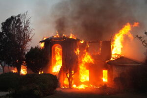 Norte Fire Burns Homes in San Clemente as Santa Ana Winds Drive Fires Across Southern California