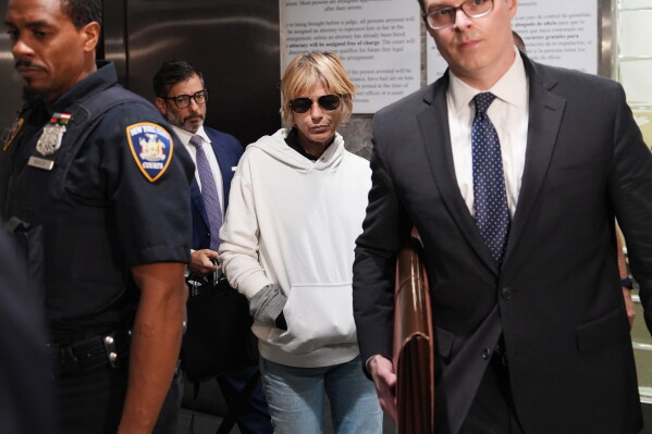 Selma Blair Pleads Not Guilty to Assault After a Delta Flight. Her Lawyer Says It Was a Medical Emergency.